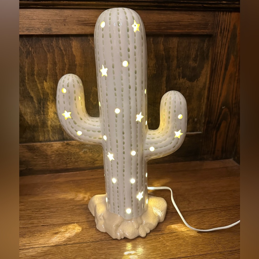 15” Light-Up Corded Ceramic Cactus Lamp in Cream/Sage Green - Picture 5 of 15